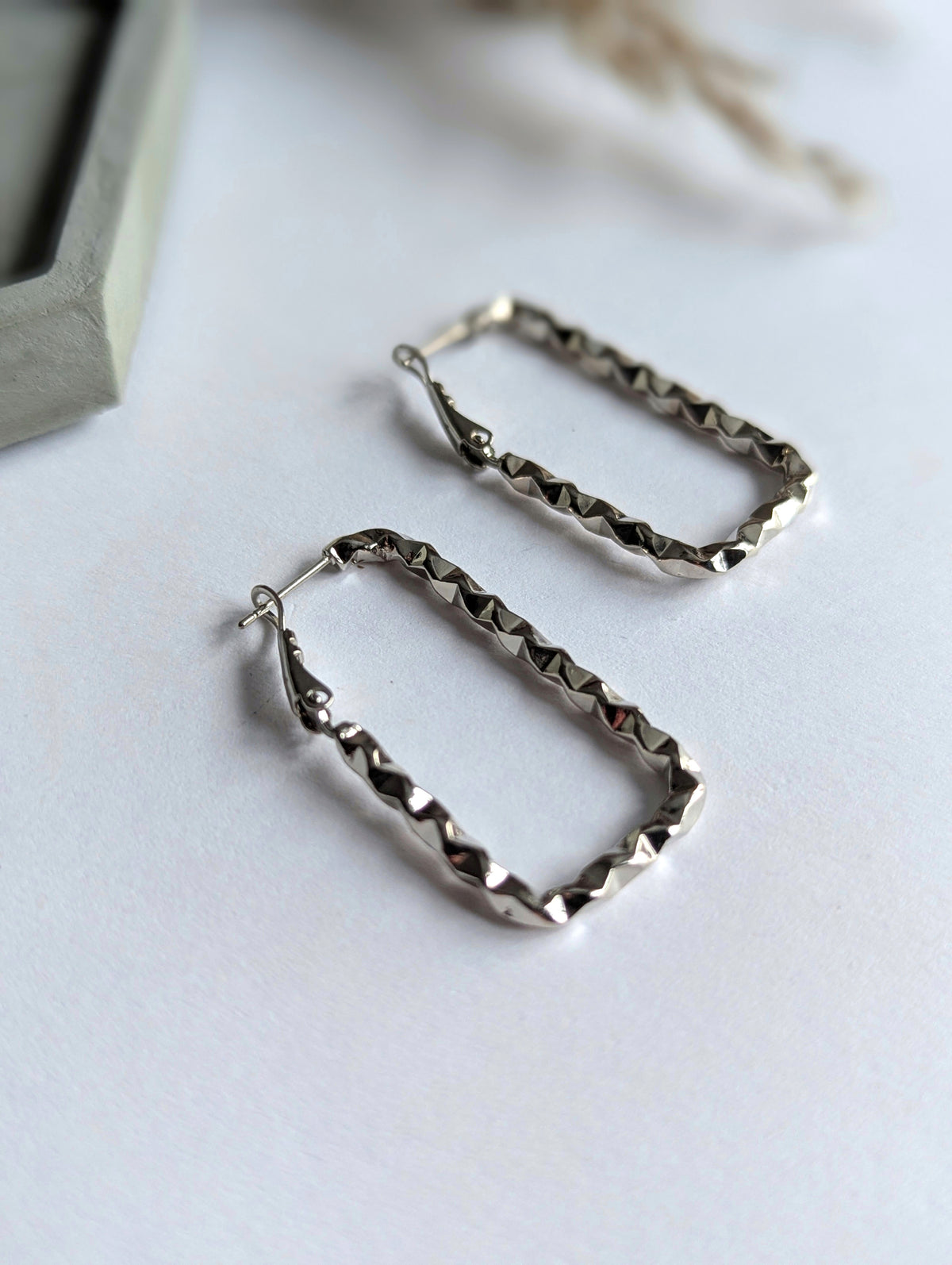Boucles d’oreilles torsadées